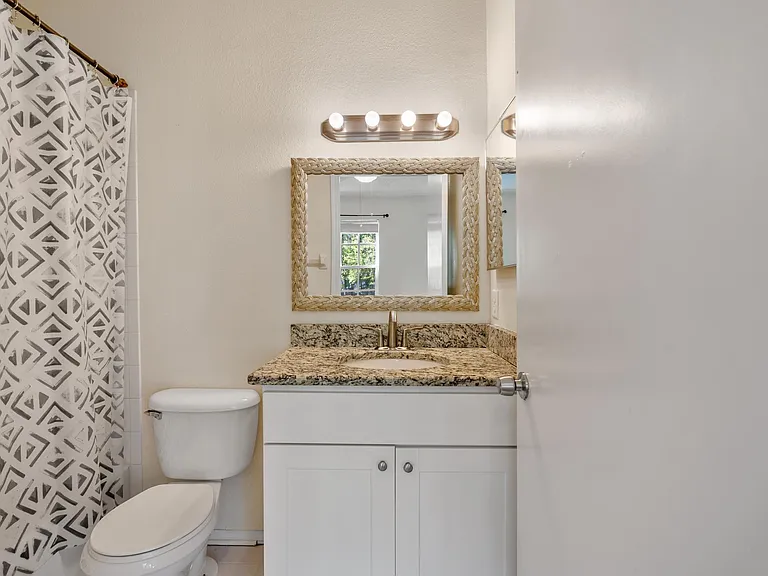 8611 Hunters Key Cir #8611 — Photo 15