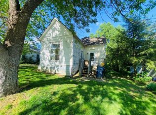 505 Bridge St, Sweet Springs, MO 65351