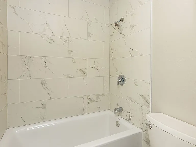 1400 Creekside Apartments CDM — Photo 29
