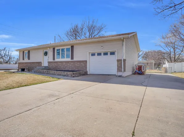 3902 L Ave, Kearney, NE 68847