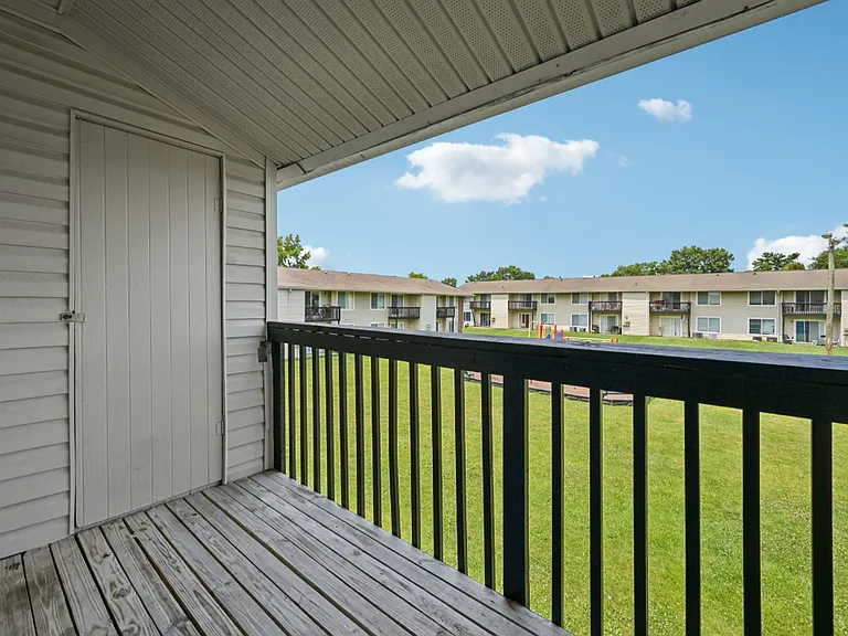 Greentree Apartments — Photo 19