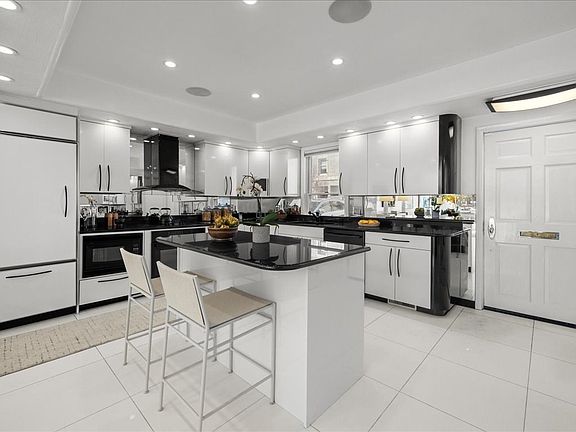 3rd image of 7 Union Wharf Unit 7
