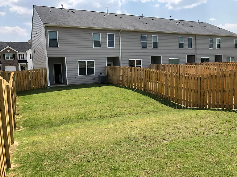 318 Bisham Ct — Photo 5