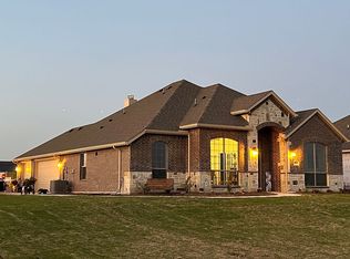 1884 Creekview Ln, Nevada, TX 75173