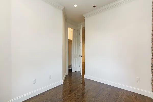 Rented by Dallien Realty Limited Liability Company | media 18