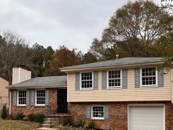6796 Maddox Rd, Morrow, GA 30260
