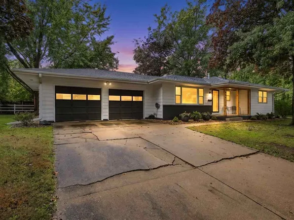 2305 Wayne Ave, Iowa City, IA 52240