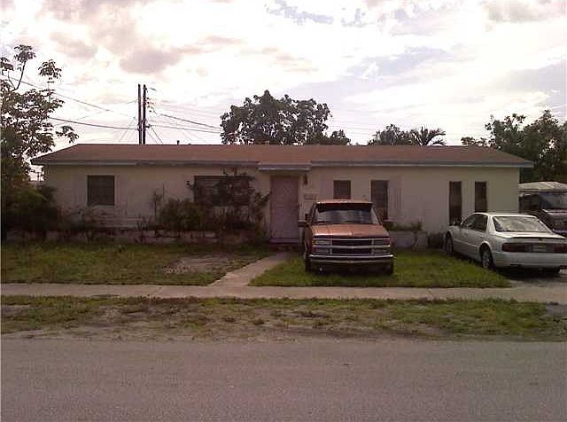 1st image of 20020 NW 13th Ave