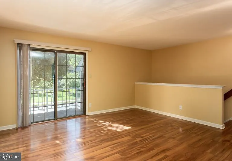 140B Bradford Ct #B — Photo 5