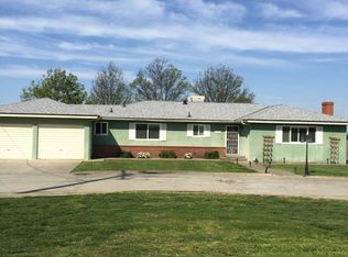 10848 14 1/2 Ave, Lemoore, CA 93245