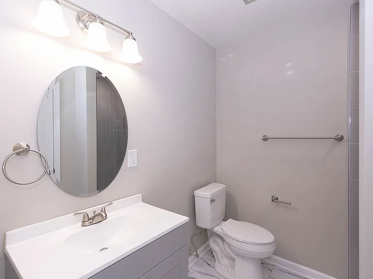 724 Lucas Creek Rd — Photo 22