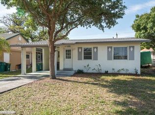 842 97th Ave N, Naples, FL 34108