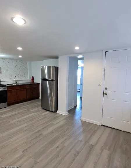 540 Marshall St — Photo 5