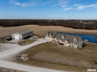 2129 N 1210th Ave, Camp Point, IL 62320