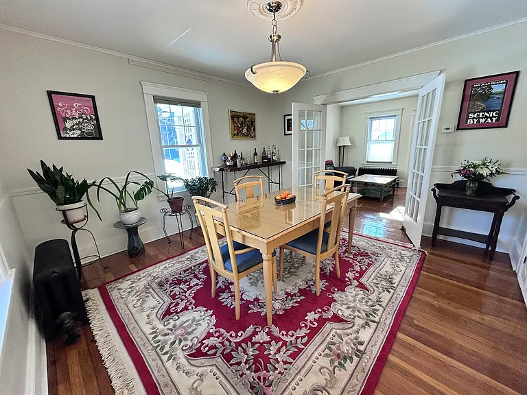 17 Longfellow Rd — Photo 4