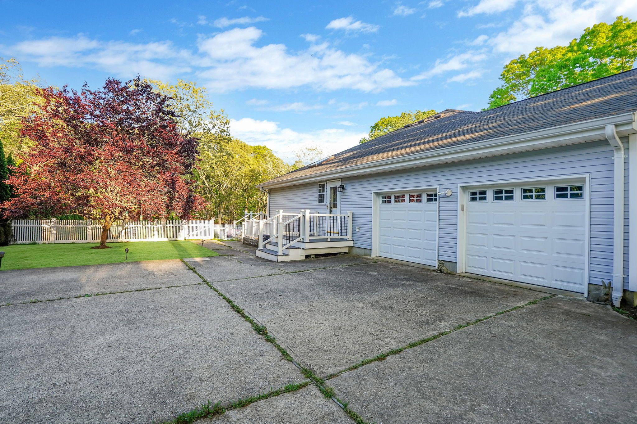 40 Drew Dr, Eastport, NY 11941 Out East