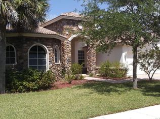 6105 Walnut Hill Dr, Lake Worth, FL 33467