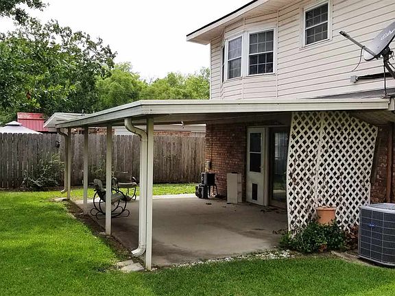 2nd image of 3008 Diane Dr