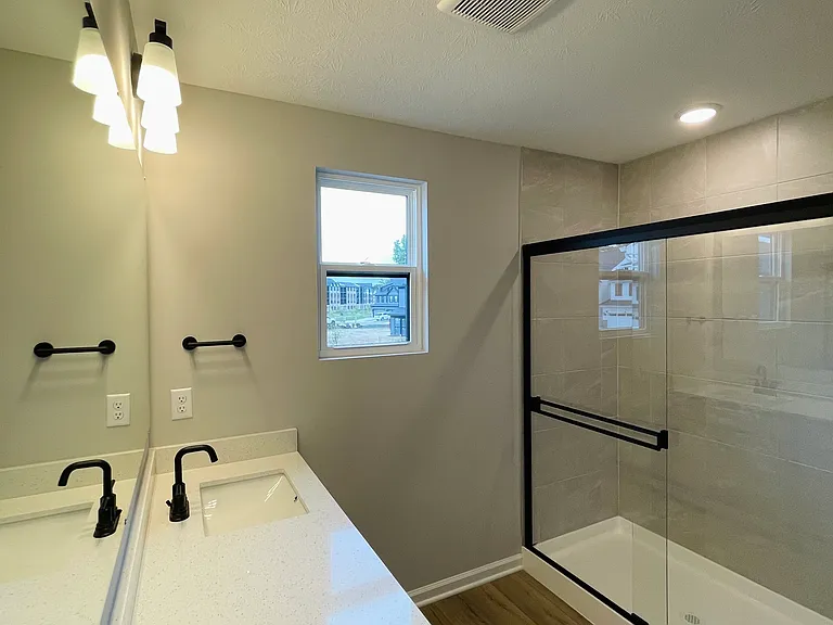 9745 Oleander Dr — Photo 10