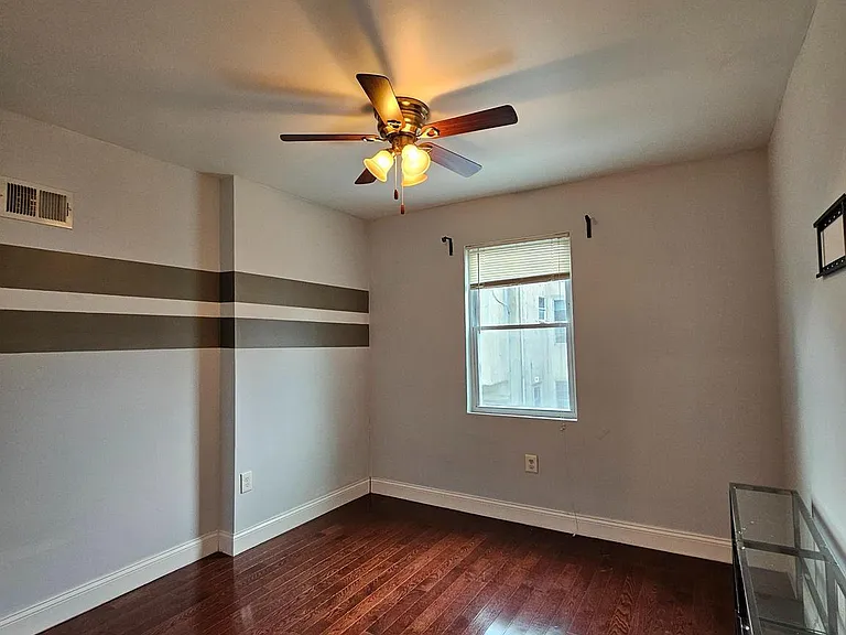 2343 Moore St — Photo 11