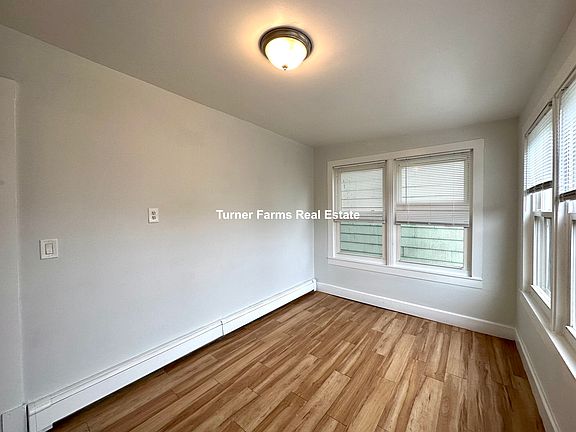 5th image of 22 Howell St