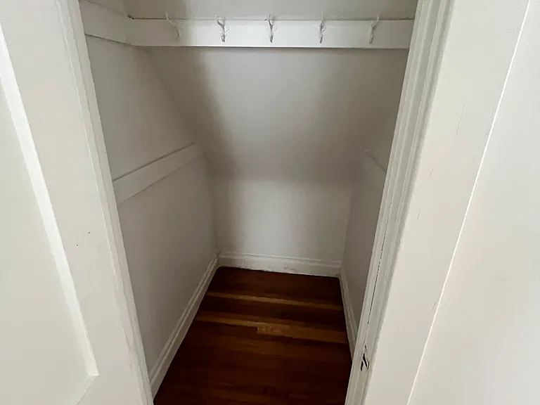 772 Myrtle Ave #1 — Photo 3