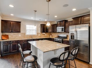 637 Kimpton Dr, Columbia, SC 29223