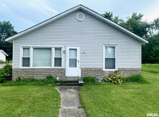 1120 E Stotlar St, Herrin, IL 62948