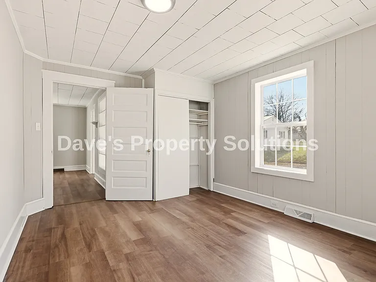 408 Seaman St — Photo 14