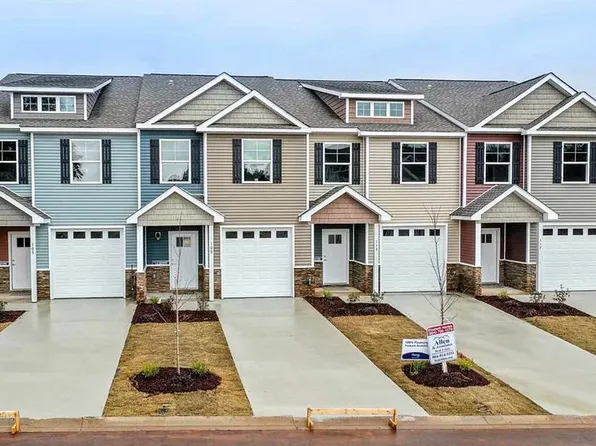 109 Valley Creek Dr, Boiling Springs, SC 29316