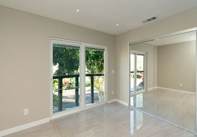 6088 De La Rosa Ln #1 — Photo 3