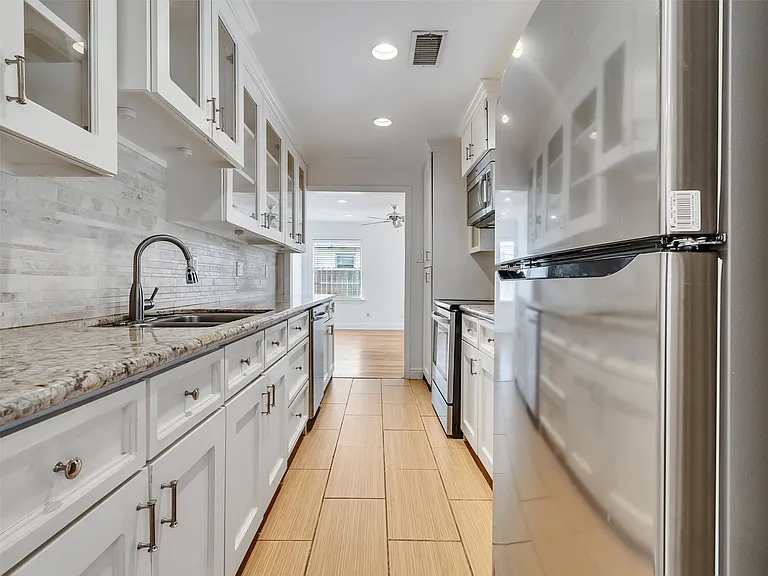 1502 Aldrich St — Photo 7