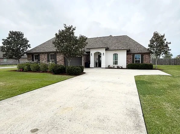 290 Crossing North St, Thibodaux, LA 70301