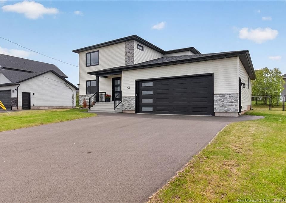 1st image of 51 Renoir St