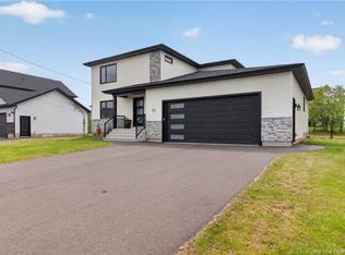 51 Renoir St, Moncton, NB E1G5V5