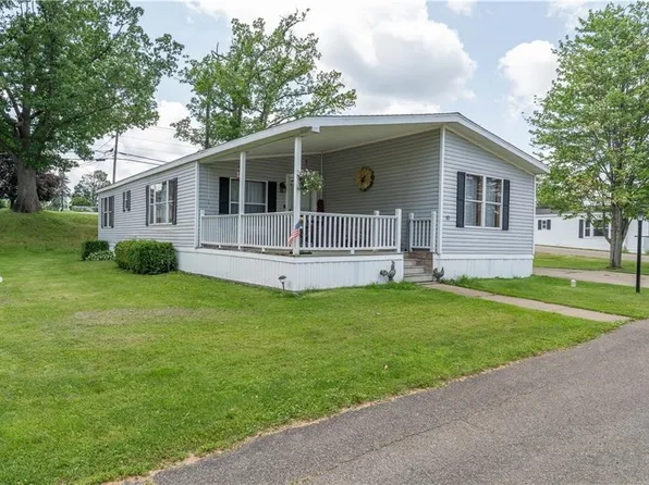 10 Hickory St, Bath, NY 14810