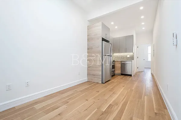 Rented by Brick&Mortar | media 15