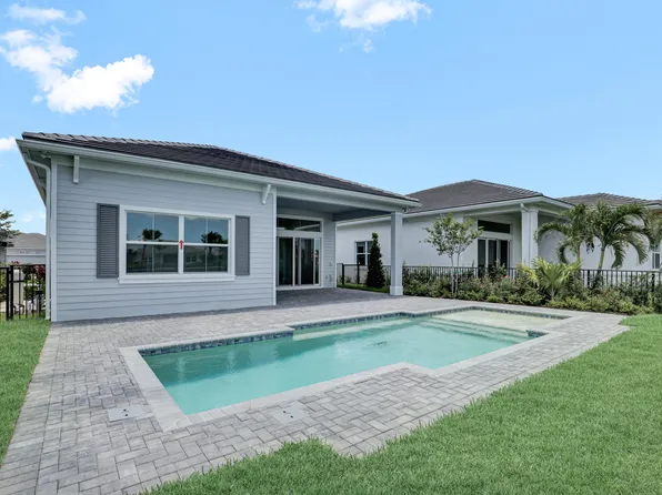 10125 Driftwood Way, Palm Beach Gardens, FL 33412