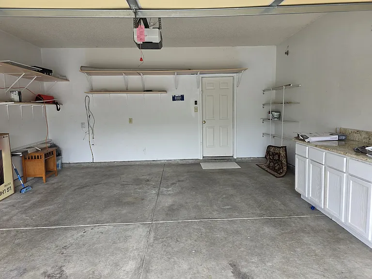907 Bentgrass Dr — Photo 3