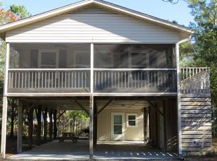 124 NE 17th St, Oak Island, NC 28465