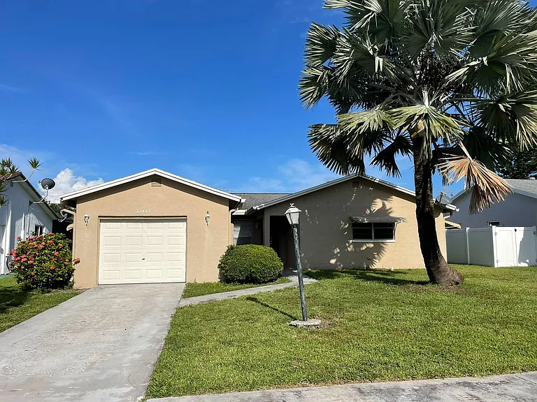 22447 SW 56th Ave — Photo 1
