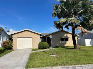 22447 SW 56th Ave, Boca Raton, FL 33433
