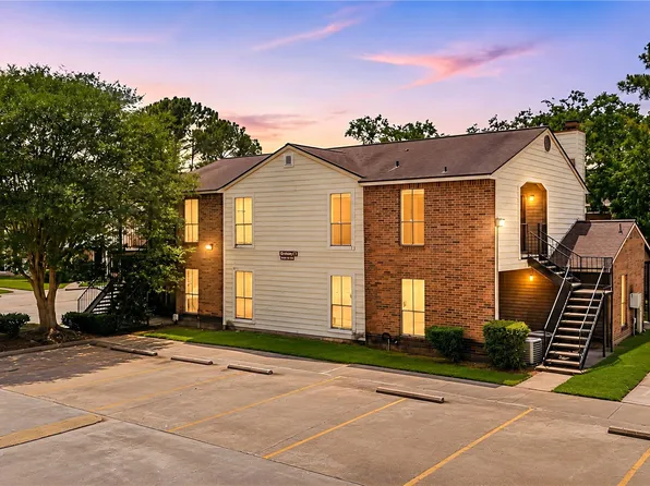 7200 W T C Jester Blvd #4, Houston, TX 77088