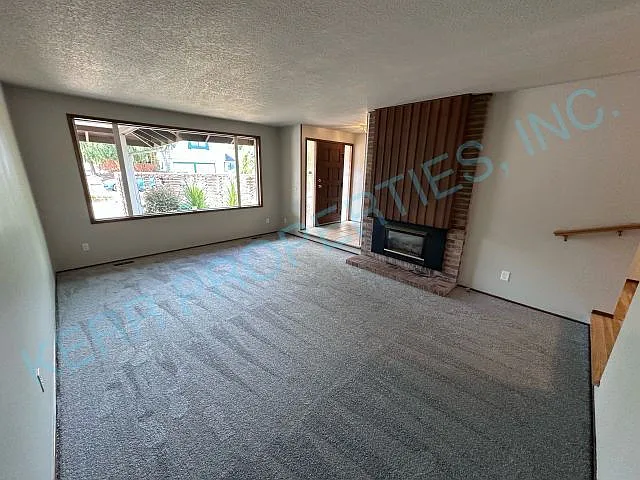 3108 NE 140th Ave — Photo 2