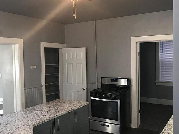 4th image of 1860 N Humboldt Ave #1860