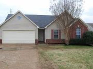 6961 Raleigh Lagrange Rd, Cordova, TN 38018