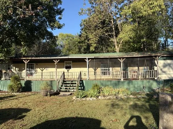 123 Holly Creek Rd, Celina, TN 38551