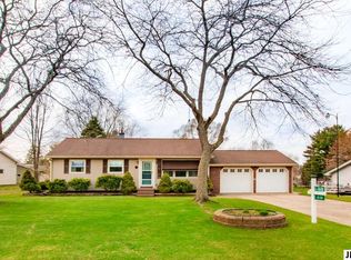 4120 Draper Rd, Jackson, MI 49203