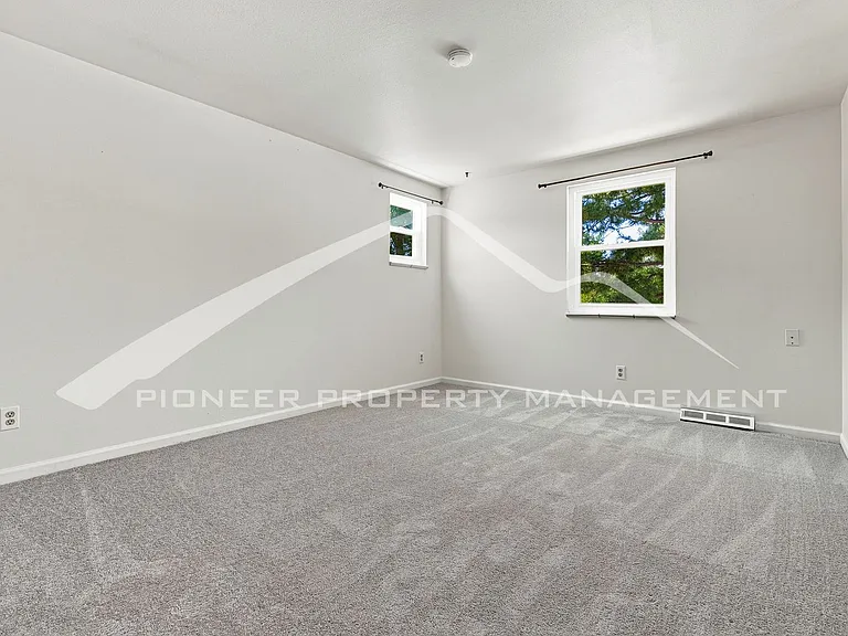2896 S Paris St — Photo 18
