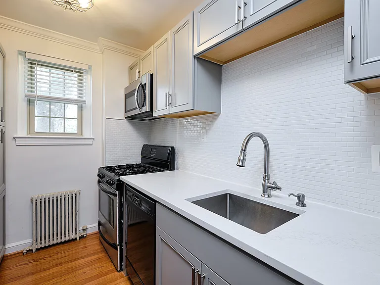 3925 Davis Pl NW #206 — Photo 8